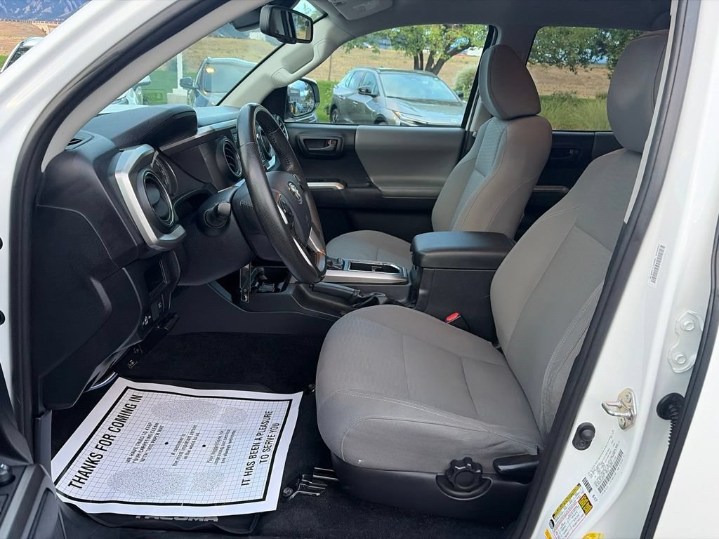 Used 2019 Toyota Tacoma SR5 AWD/4WD image 22