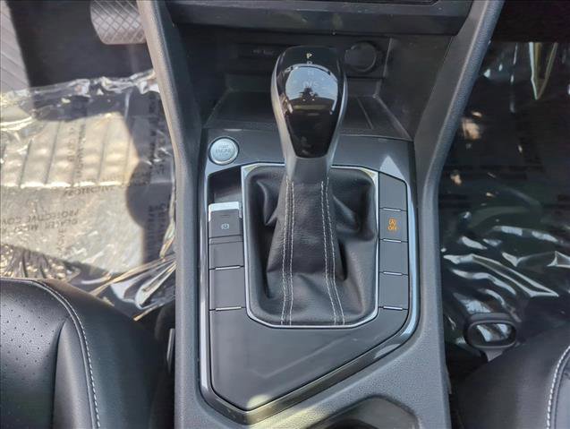 Used 2022 Volkswagen Tiguan SE FWD image 14