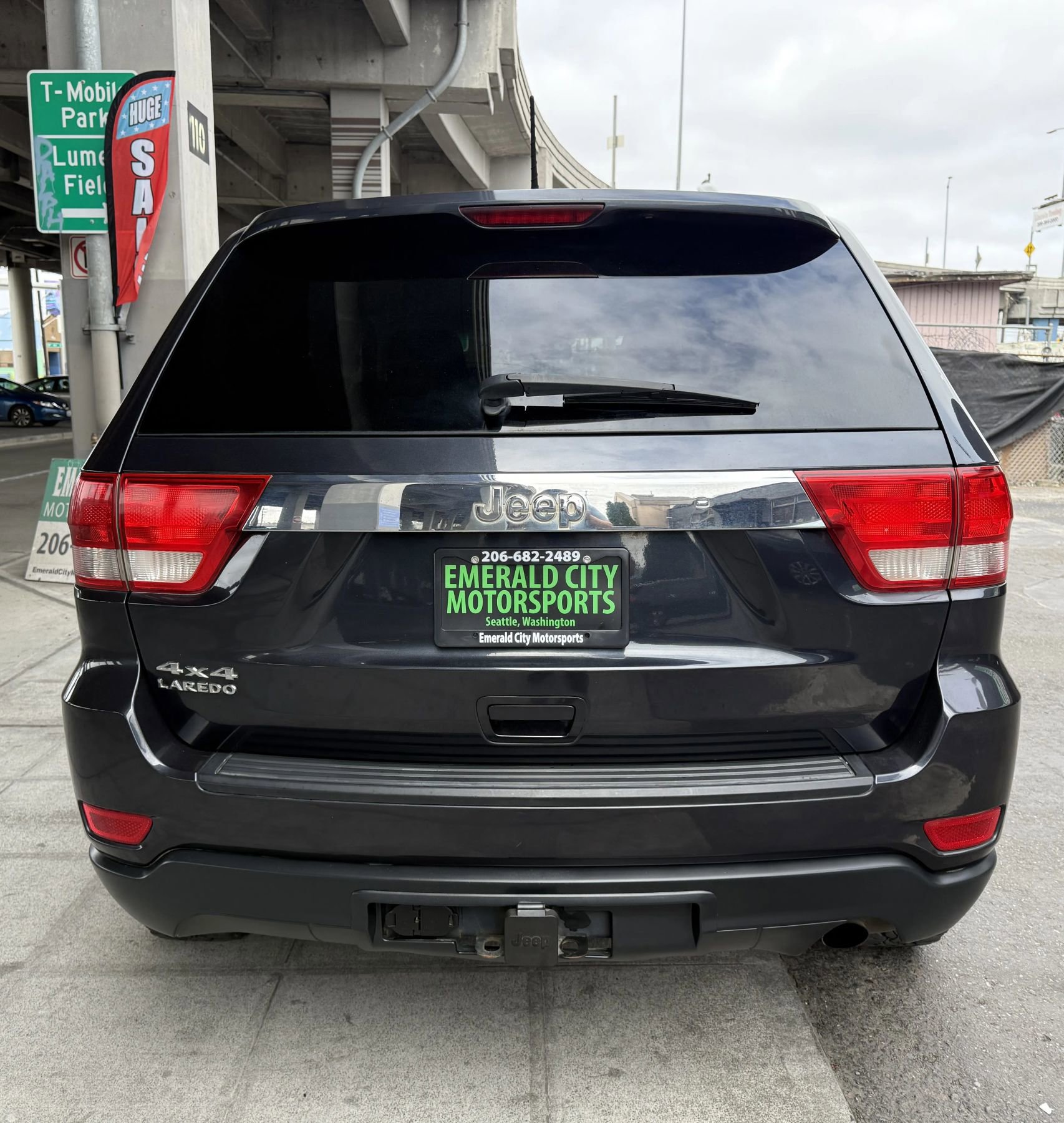 Used 2013 Jeep Grand Cherokee Laredo w/ Laredo E Group image 7