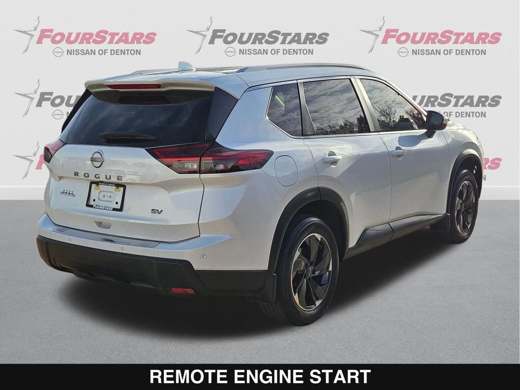 Used 2024 Nissan Rogue SV w/ SV Premium Package image 4