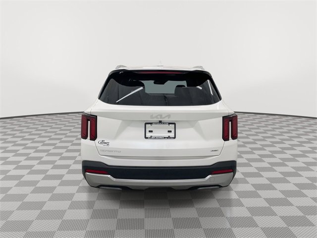 Used 2025 Kia Sorento EX image 9