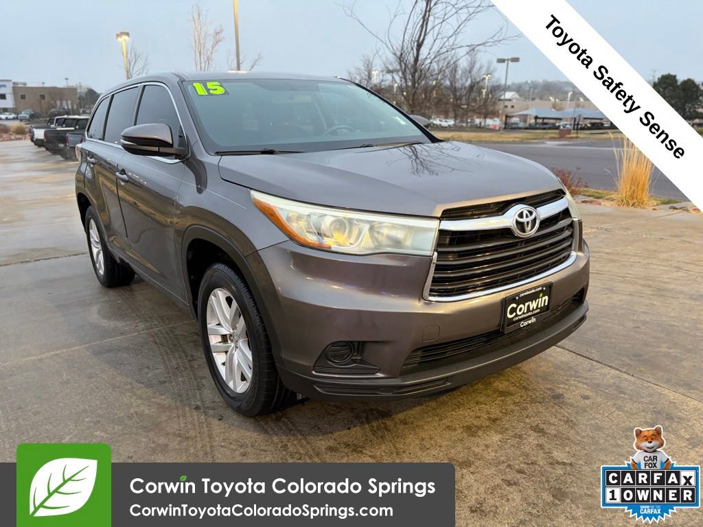 Used 2015 Toyota Highlander LE image 1