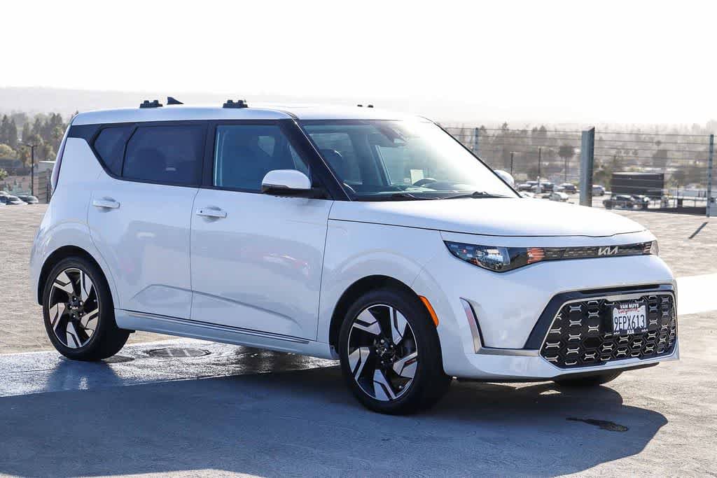 Used 2023 Kia Soul GT-Line FWD image 3