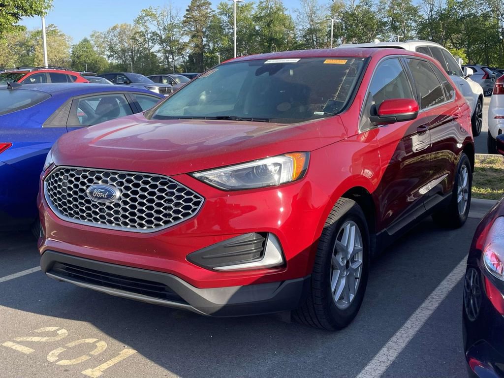 Used 2024 Ford Edge SEL AWD/4WD image 2
