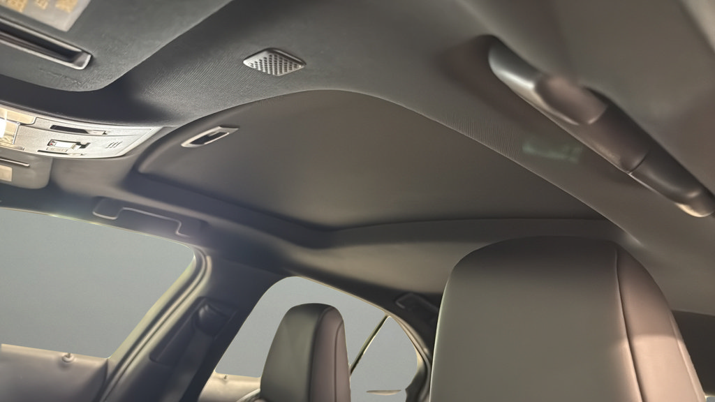 Used 2019 Lexus UX 200 F Sport FWD image 12