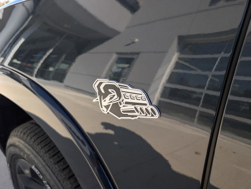 New 2026 RAM 1500 4x4 Crew Cab image 44