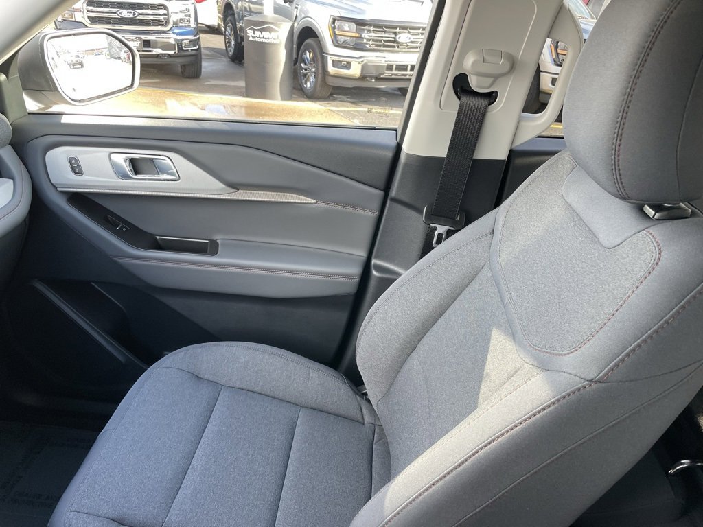 New 2026 Ford Explorer Active image 22