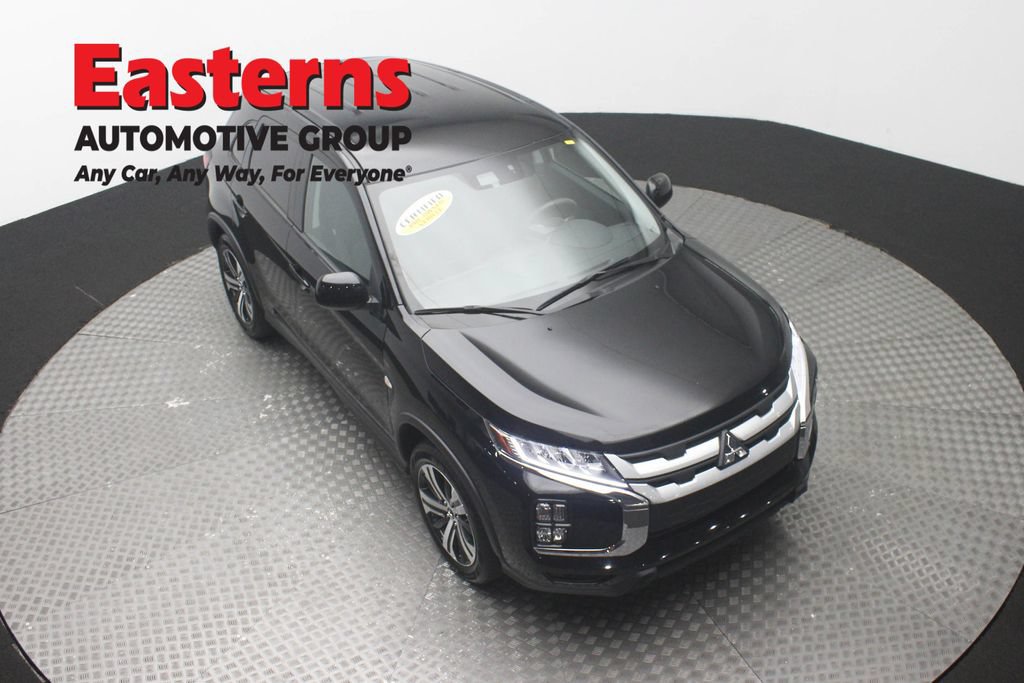 Used 2025 Mitsubishi Outlander Sport LE AWD/4WD image 3