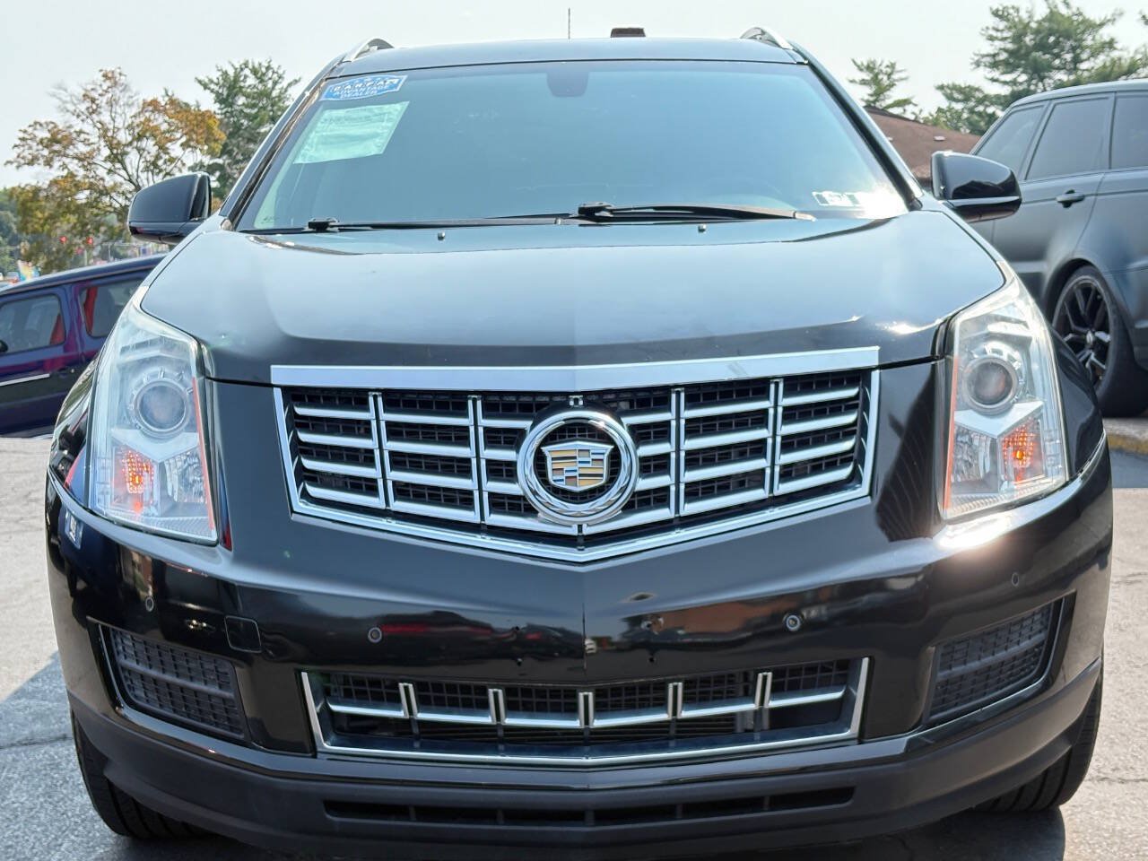 Used 2014 Cadillac SRX Luxury FWD image 2