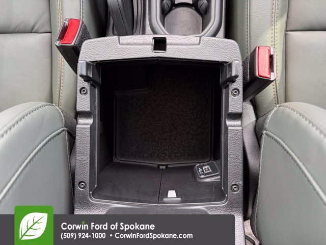 Used 2025 Jeep Gladiator Mojave AWD/4WD image 32