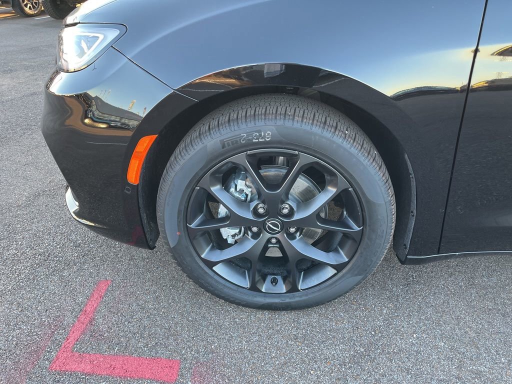 New 2026 Chrysler Pacifica Select w/ S Appearance Package image 58