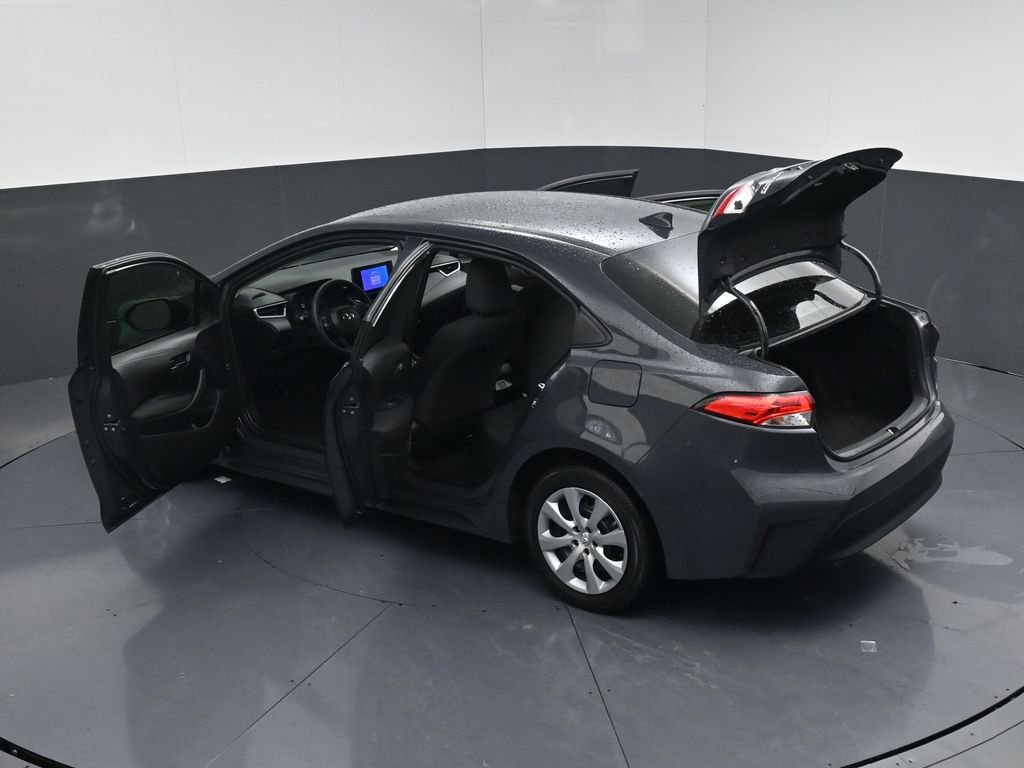 Used 2023 Toyota Corolla LE image 19