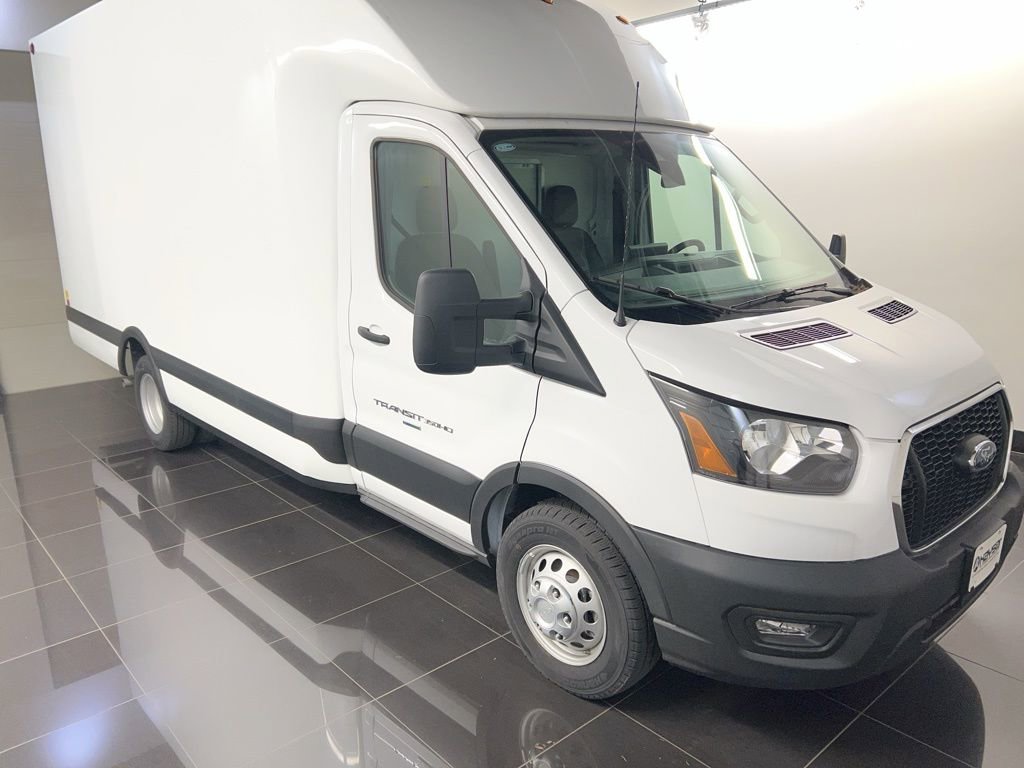 New 2025 Ford Transit 350 Low Roof DRW w/ Exterior Upgrade Package