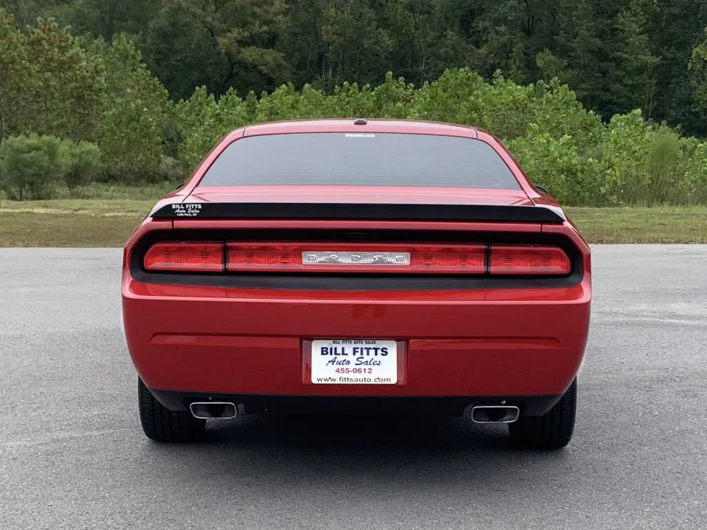Used 2012 Dodge Challenger R/T RWD image 6