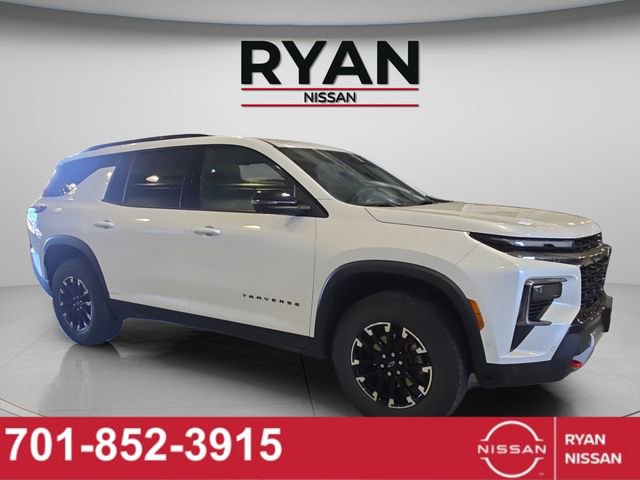 Used 2024 Chevrolet Traverse Z71 w/ Enhanced Driving Package image 19