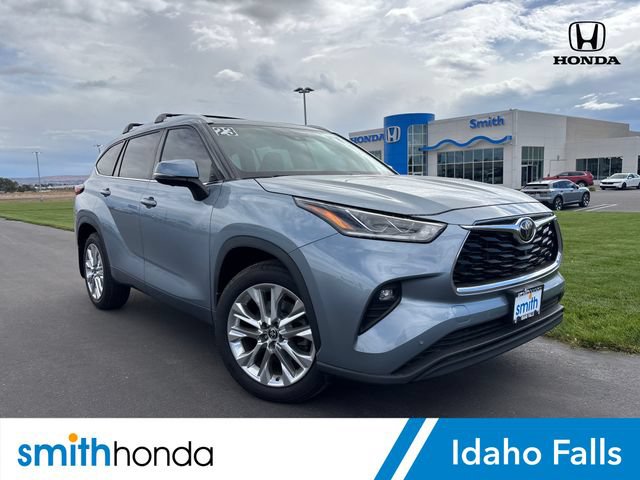 Used 2023 Toyota Highlander Limited