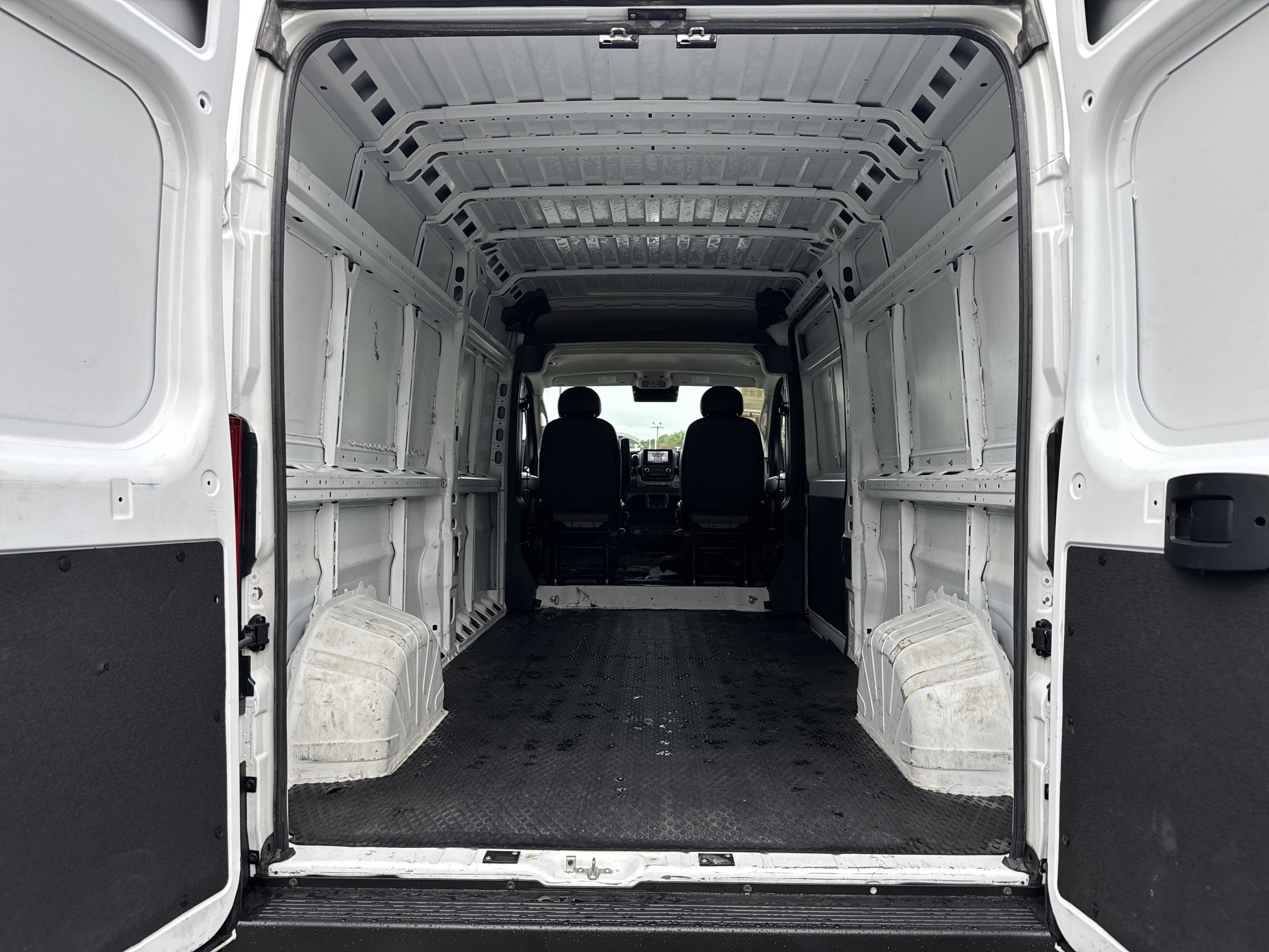 Used 2023 RAM ProMaster 2500 FWD image 29