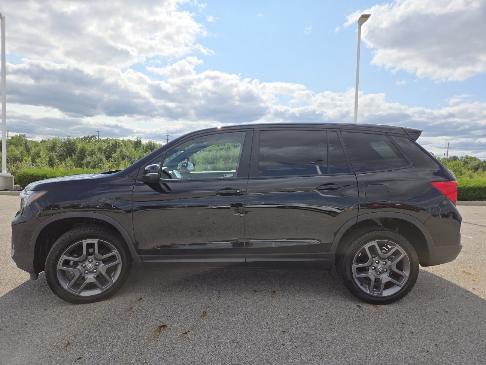 Used 2023 Honda Passport EX-L image 17