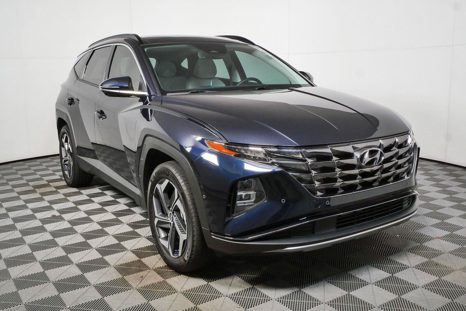 Used 2024 Hyundai Tucson Limited AWD/4WD image 7