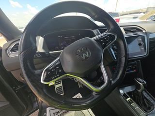 Used 2023 Volkswagen Tiguan SE R-Line AWD/4WD image 9