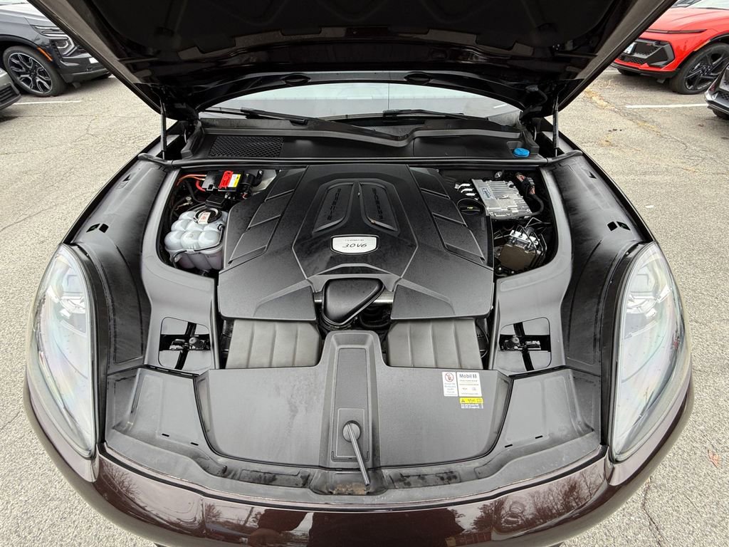 Used 2022 Porsche Cayenne image 28