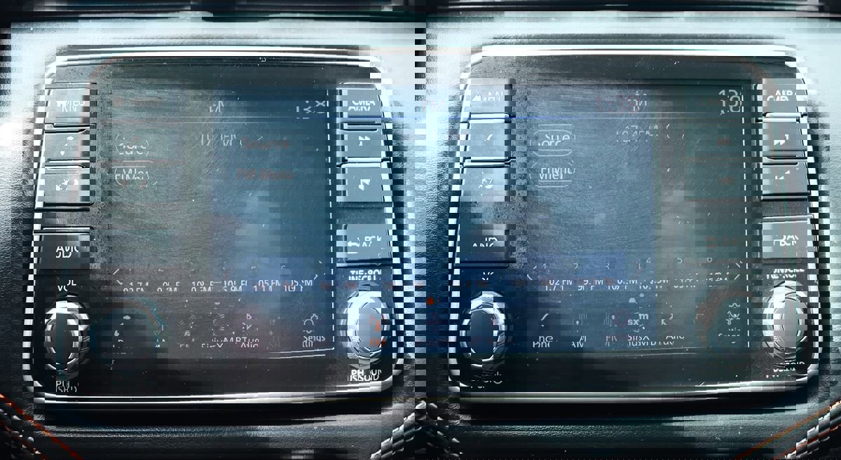 Used 2020 Nissan Versa SR w/ Electronics Package image 45