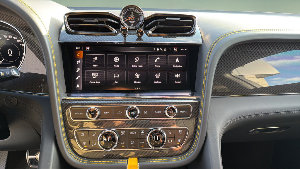 New 2026 Bentley Bentayga Speed AWD/4WD image 34