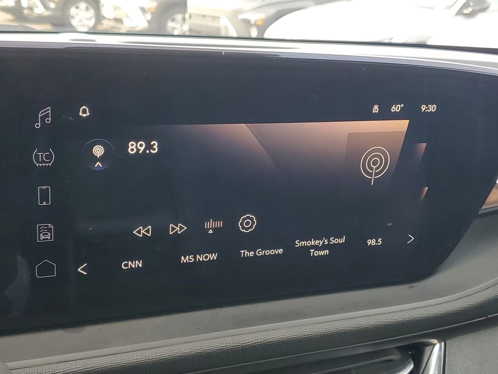 Used 2025 Buick Envista Preferred image 23