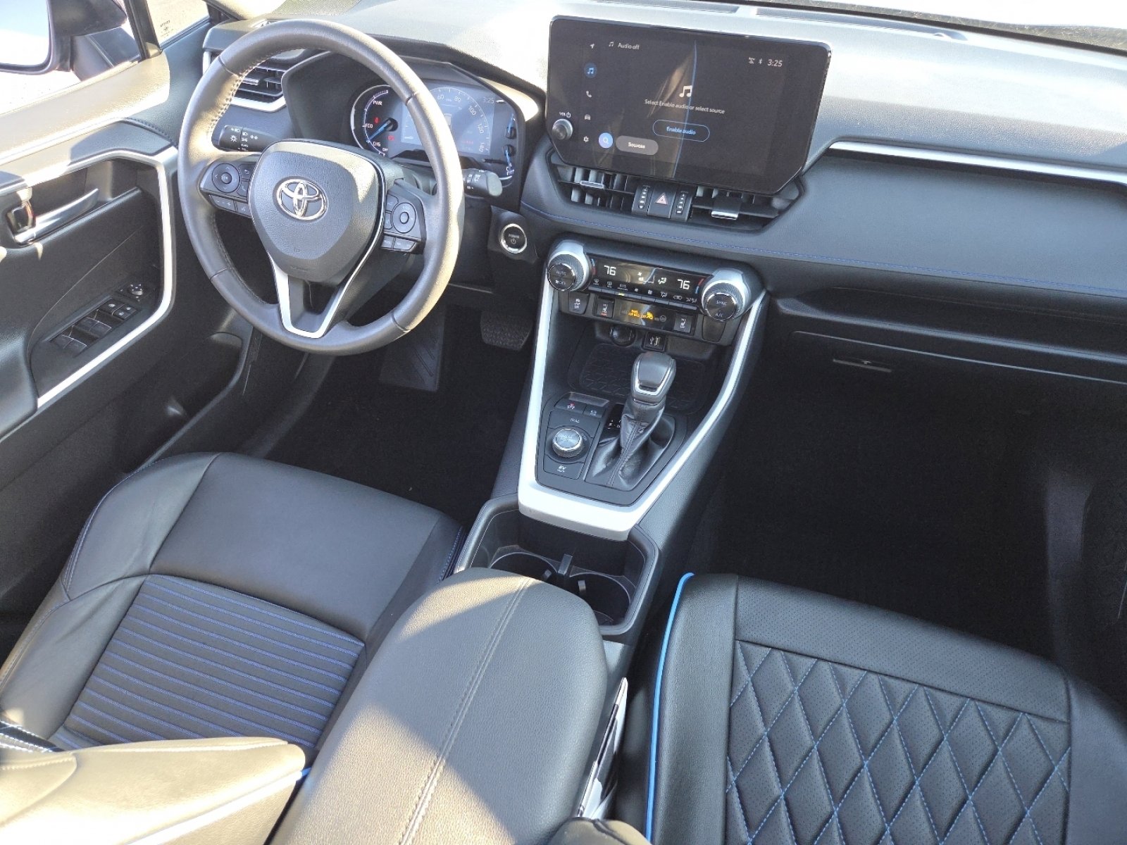 Used 2024 Toyota RAV4 XSE w/ Weather Package image 28