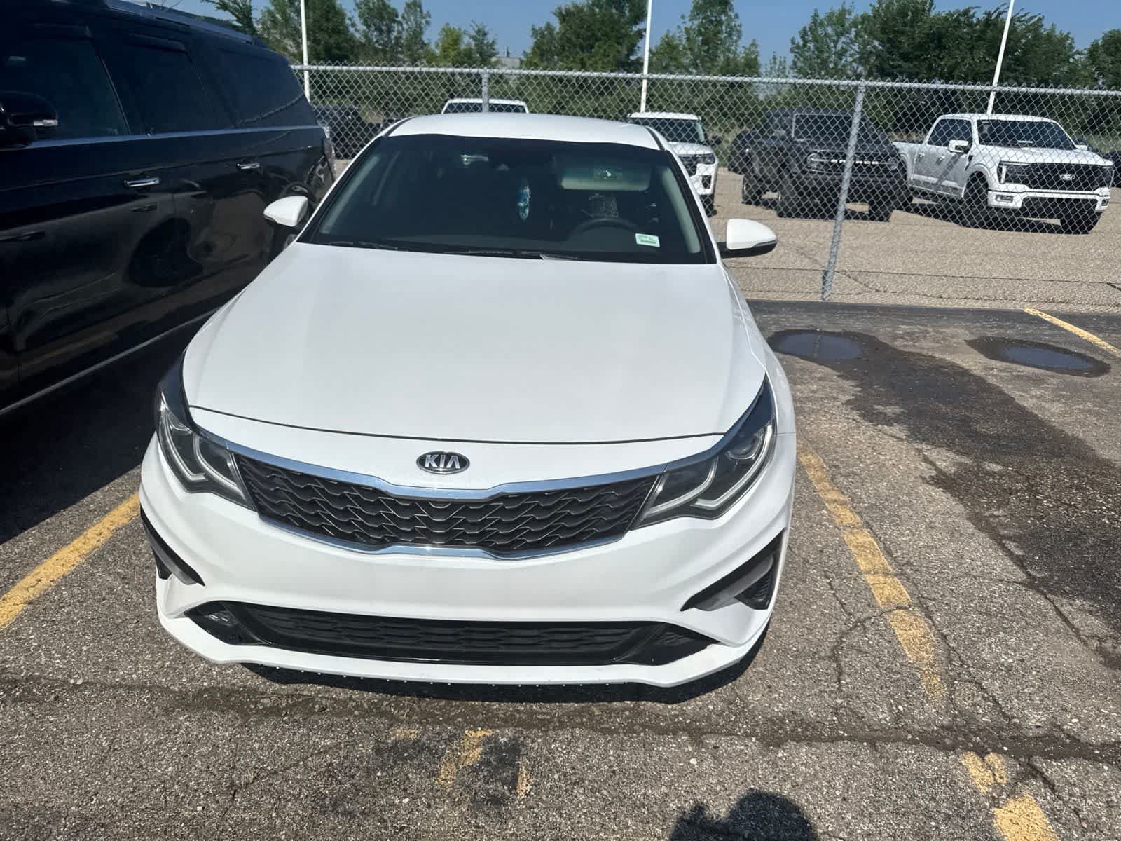 Used 2020 Kia Optima LX FWD image 4