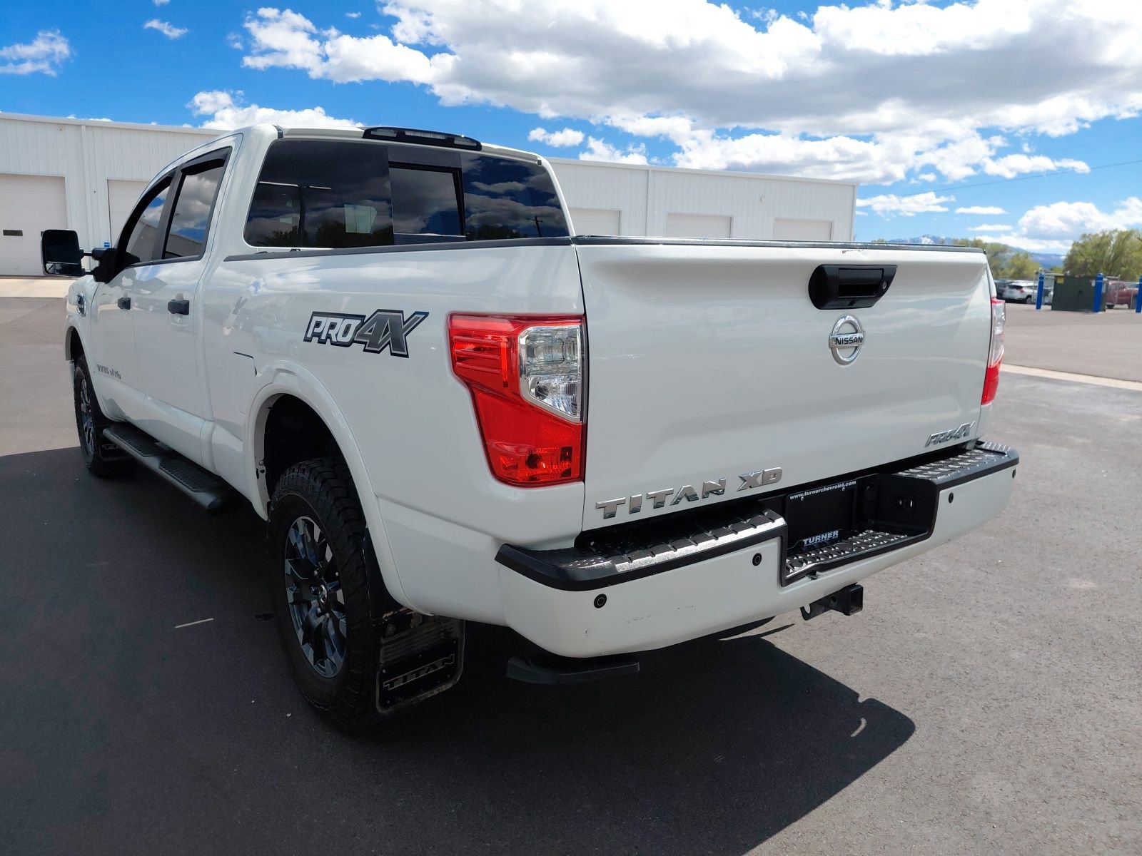 Used 2019 Nissan Titan PRO-4X image 8