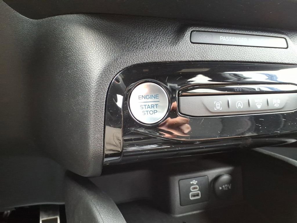 Used 2024 Ford Escape ST-Line w/ Tech Pack #1 image 24