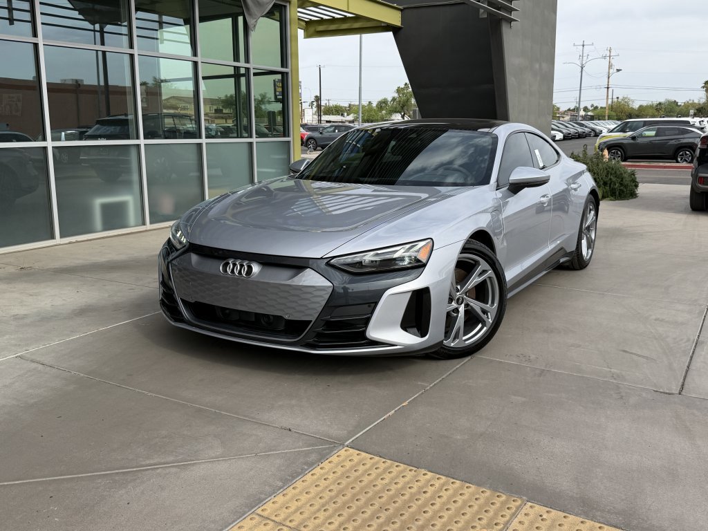 Used 2022 Audi e-tron GT Premium Plus AWD/4WD image 2