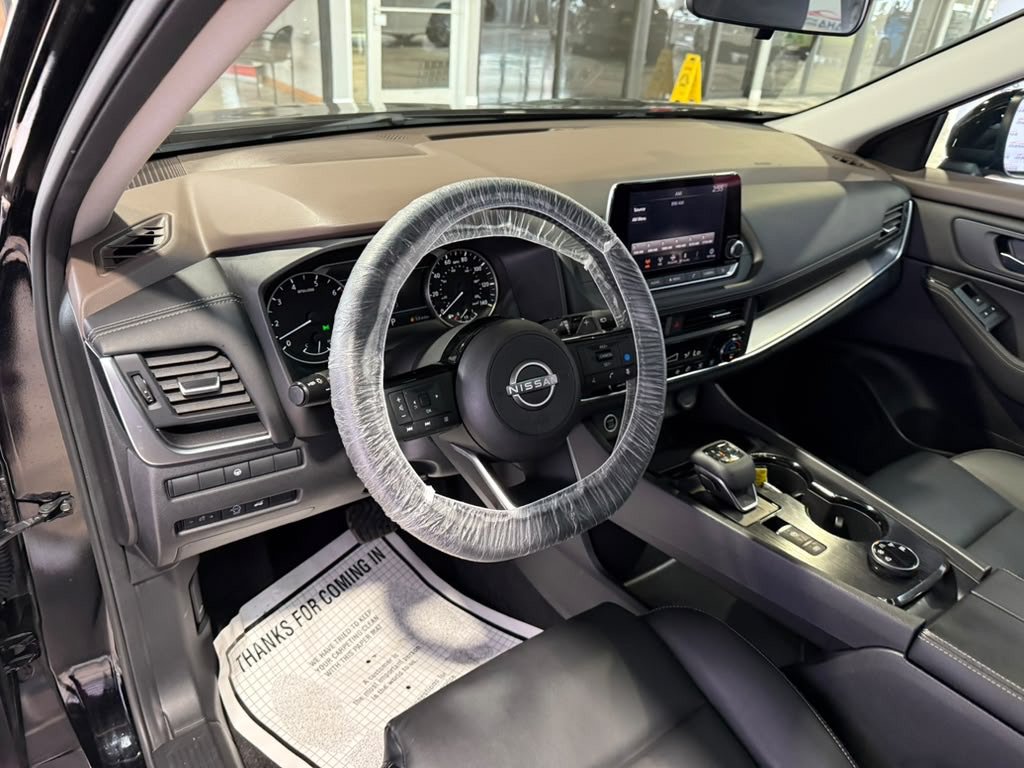 Used 2023 Nissan Rogue SV w/ SV Premium B Package AWD/4WD image 32