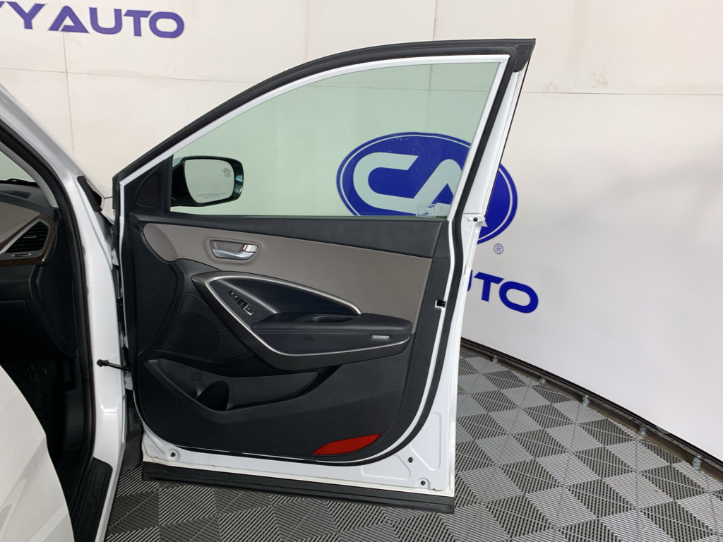 Used 2018 Hyundai Santa Fe Sport FWD image 35