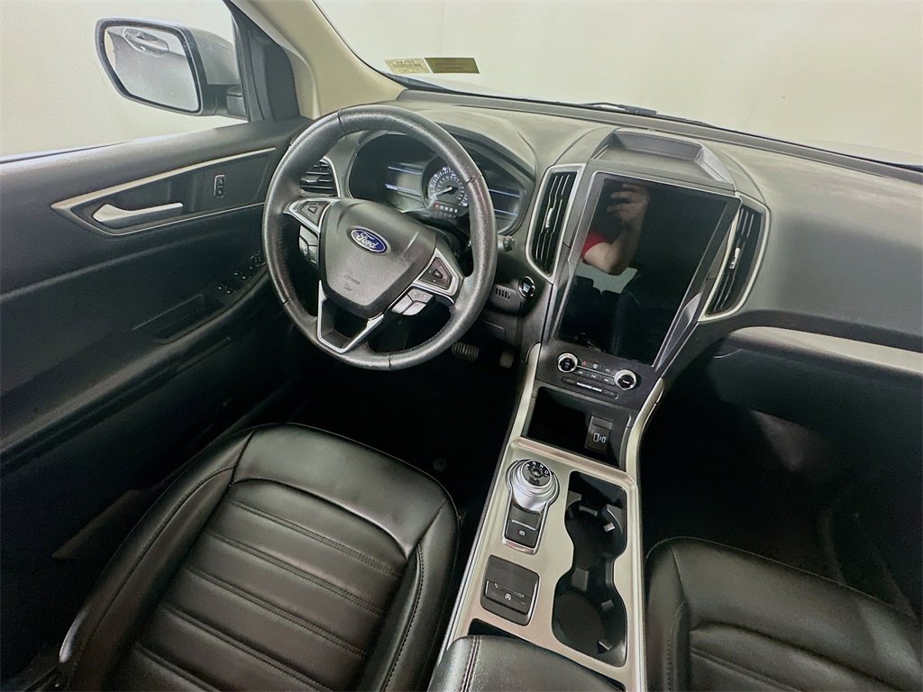 Used 2024 Ford Edge SEL image 9