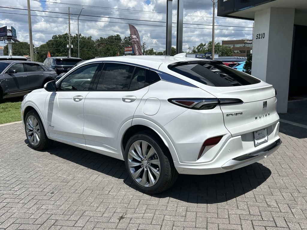 New 2025 Buick Envista Avenir image 4