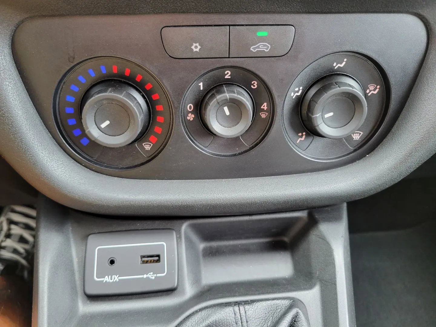 Used 2019 RAM ProMaster City Tradesman FWD image 14