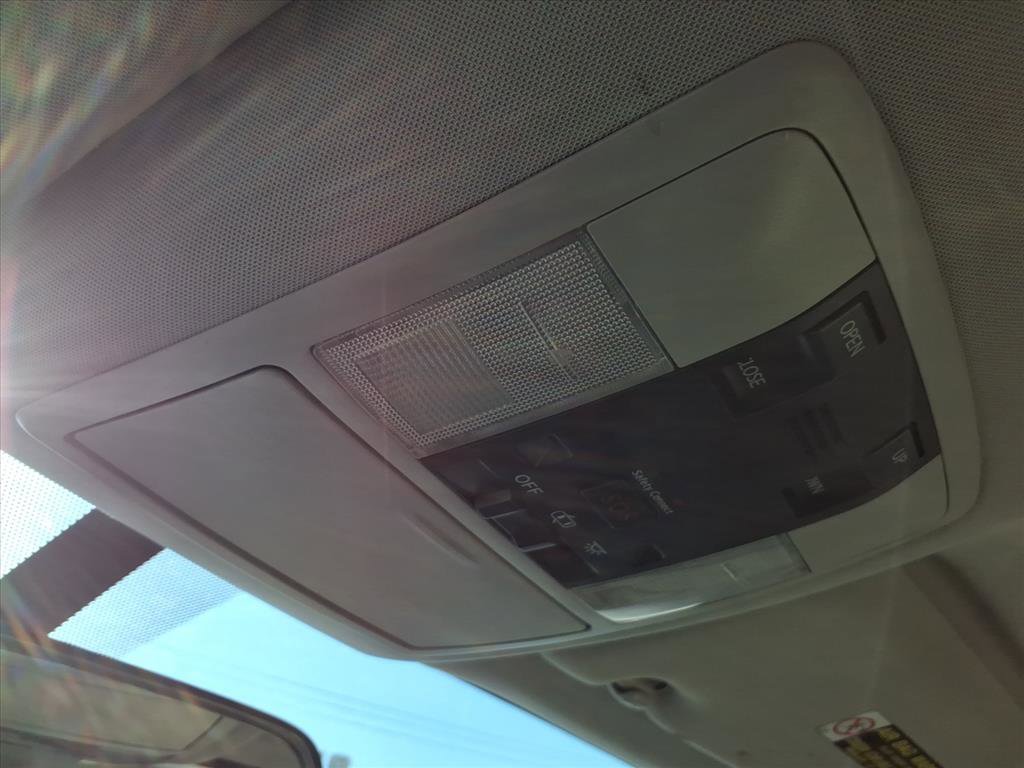 Used 2012 Lexus CT 200h Premium image 29