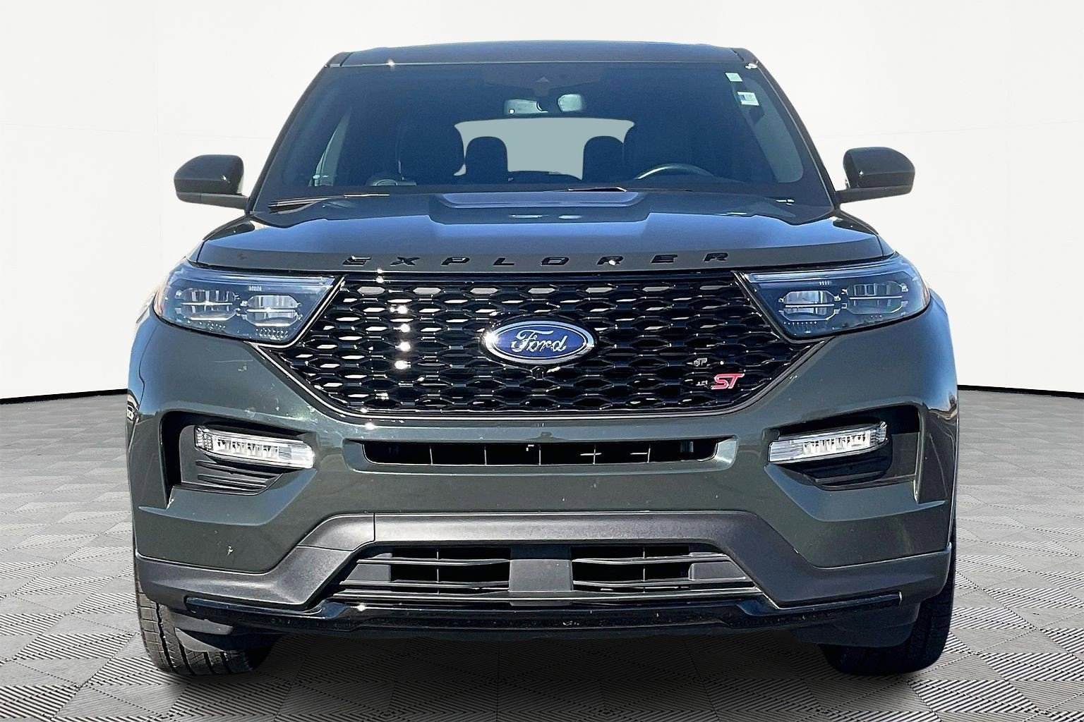 Used 2022 Ford Explorer ST w/ ST Street Pack image 3