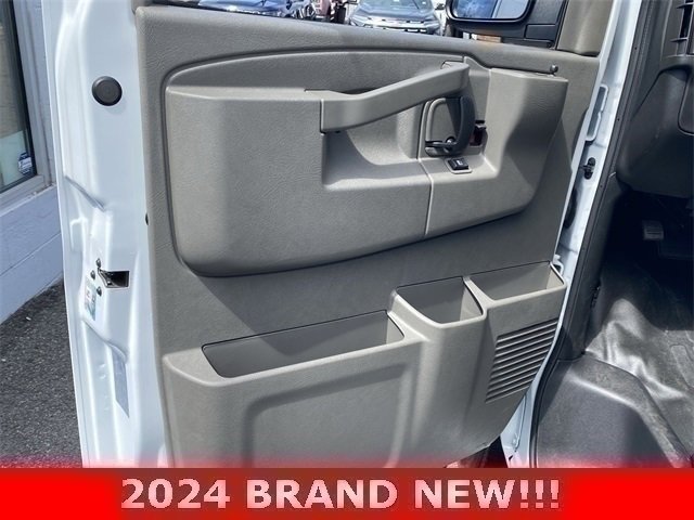 Used 2024 Chevrolet Express 2500 w/ Driver Convenience Package image 19