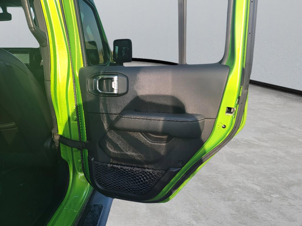 Used 2019 Jeep Wrangler Unlimited Sahara image 29