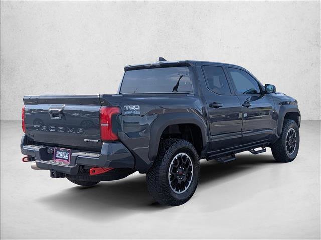 Used 2025 Toyota Tacoma TRD Off-Road AWD/4WD image 5