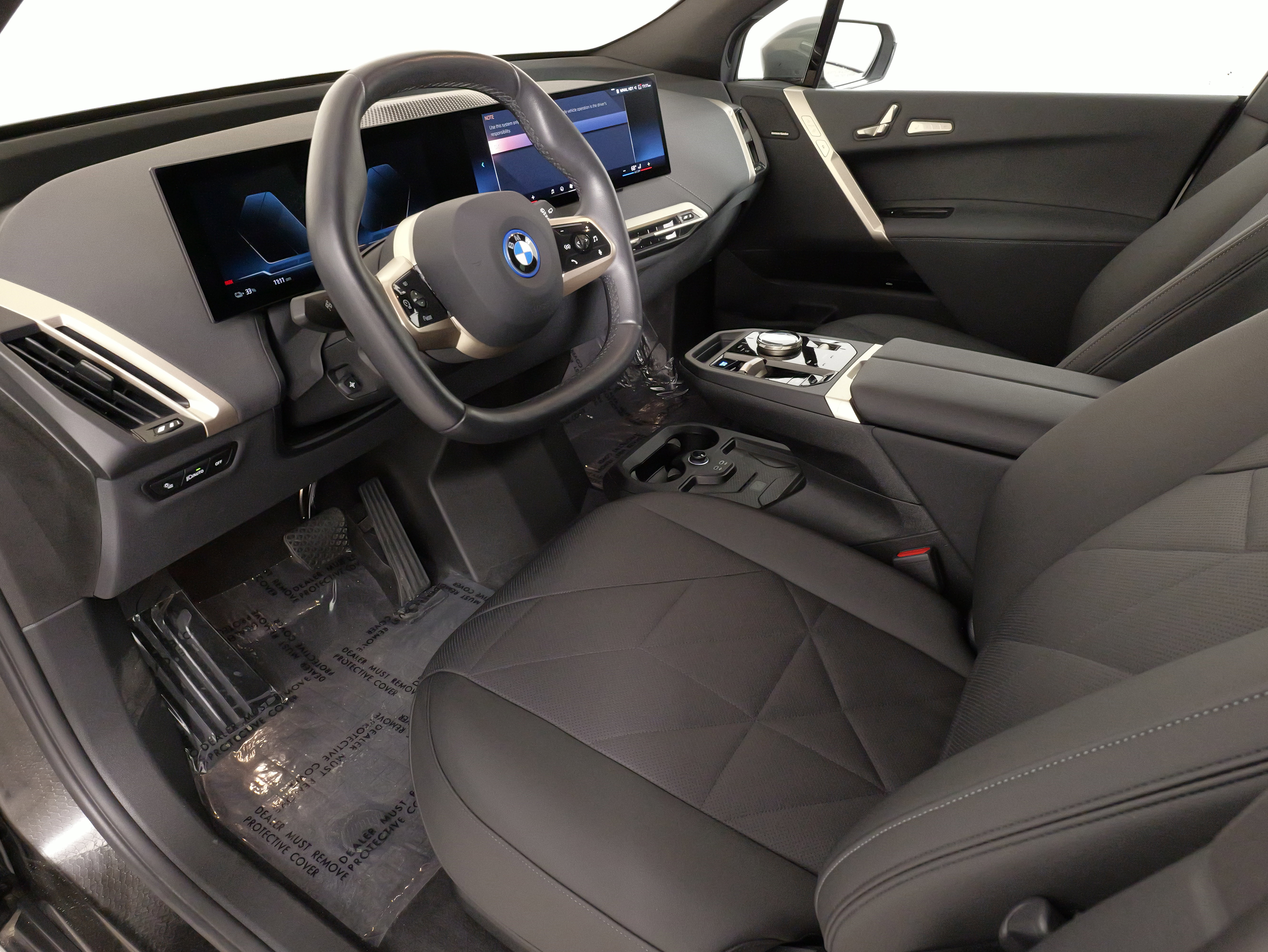 Used 2024 BMW iX xDrive50 image 29