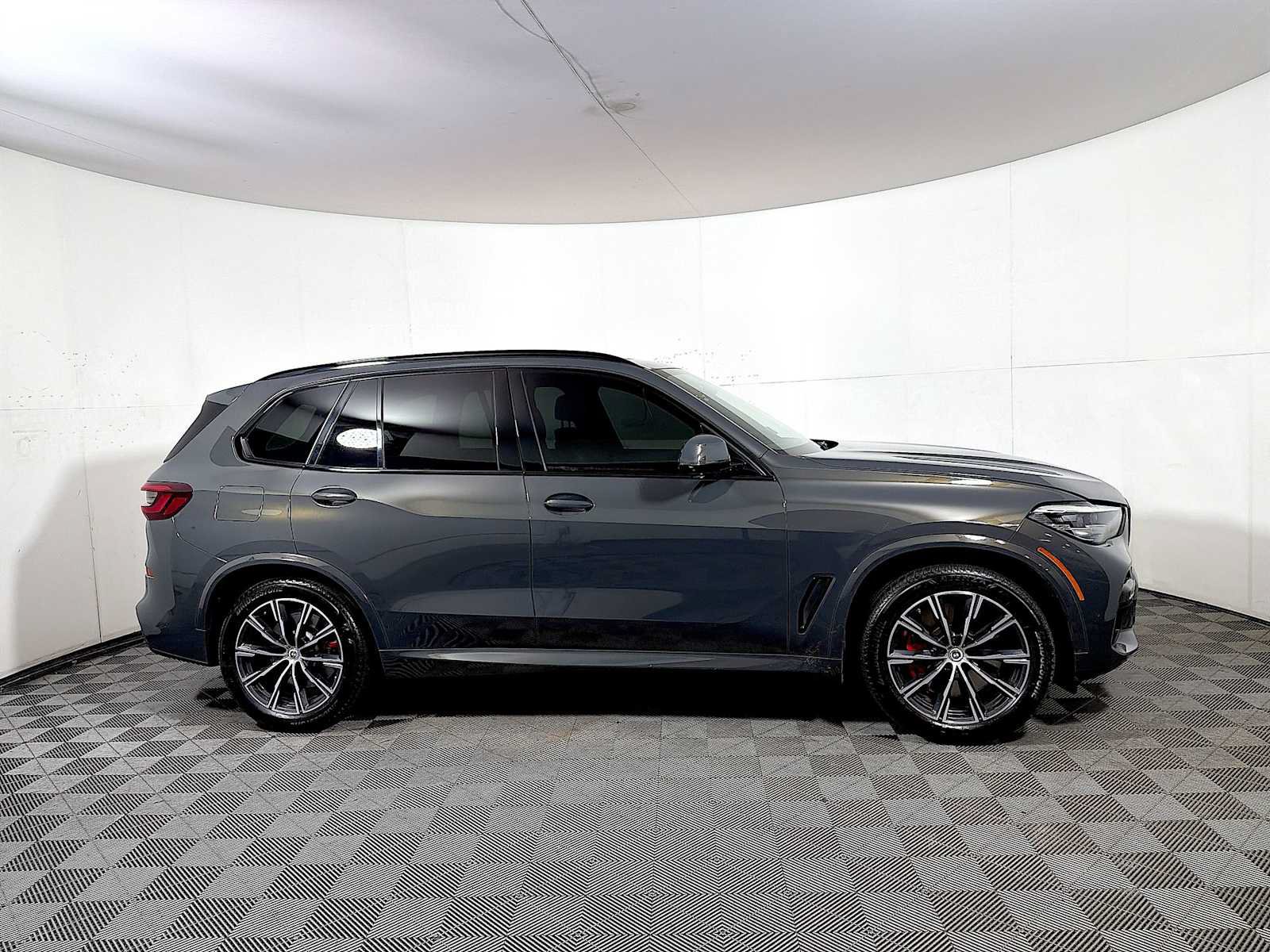 Certified 2023 BMW X5 M50i w/ Climate Comfort Package AWD/4WD image 7