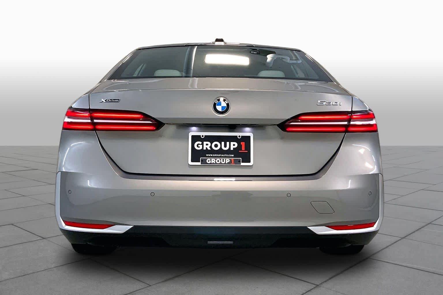 Used 2024 BMW 530i xDrive w/ Executive Package AWD/4WD image 4