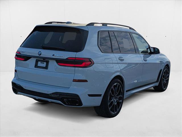 New 2026 BMW X7 M60i image 2