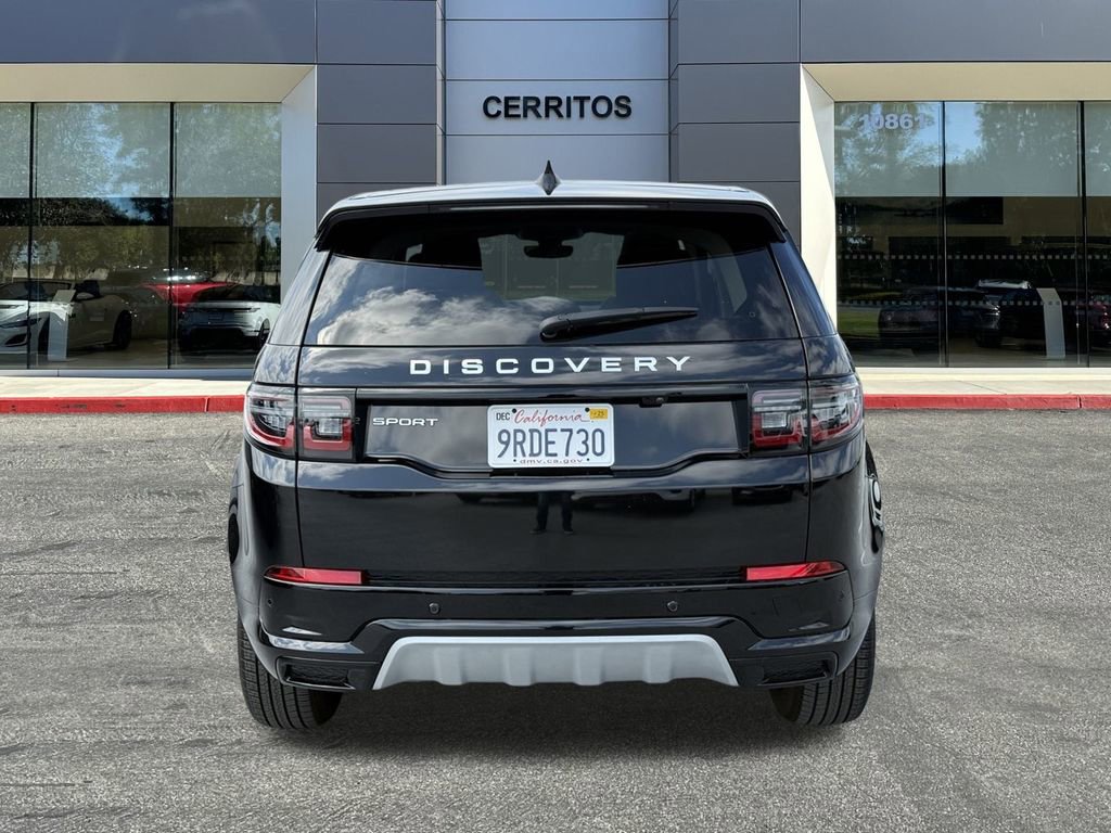 Used 2024 Land Rover Discovery Sport S image 6
