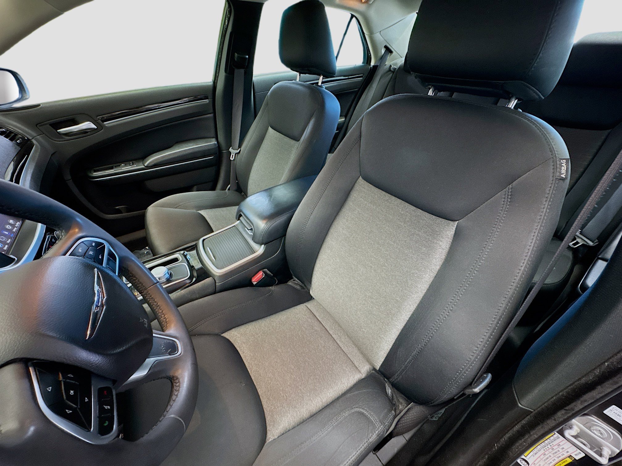Used 2023 Chrysler 300 Touring image 12