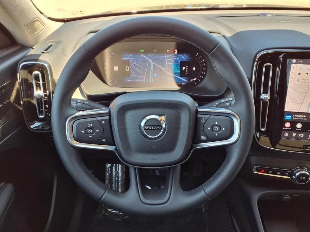 Certified 2023 Volvo XC40 B5 Ultimate w/ Climate Package AWD/4WD image 14